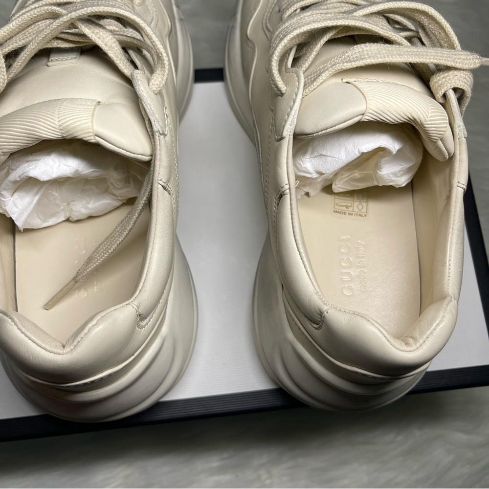 GUCCI Women's Rhyton sneaker with mouth print - Picture 7 of 11